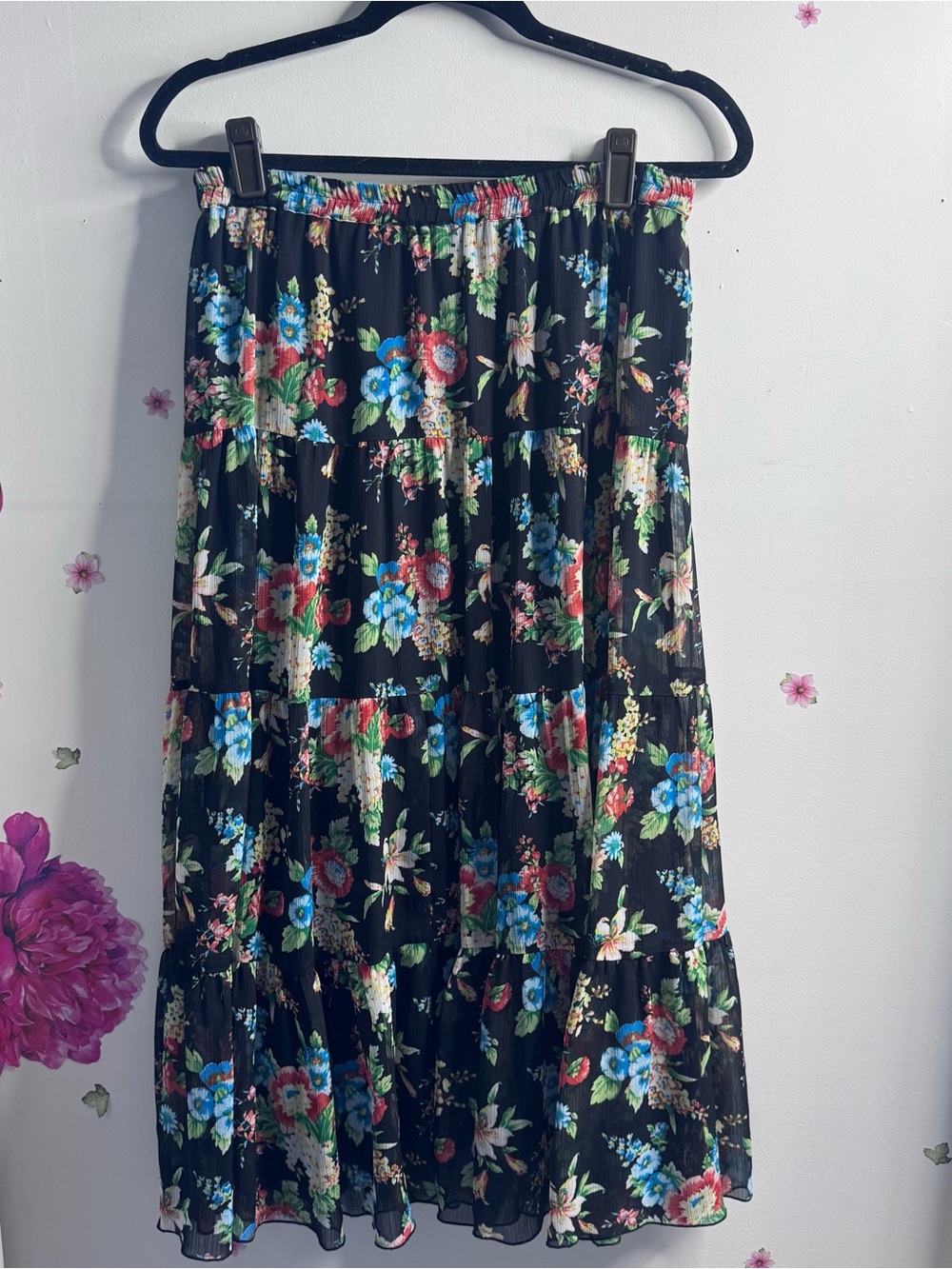 Source Unknown Black Maxi Skirt with Multicolor Floral Print